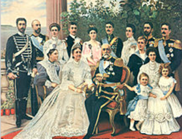 Royal family attends to flee