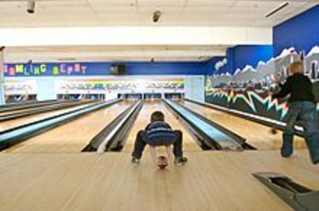 Five pin Bowling