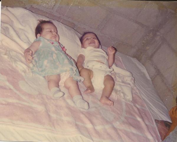 Los niños de la casa (con el primo)