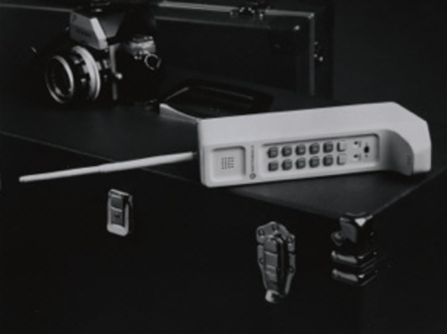 Motorola Invented 1st Mobile Phone