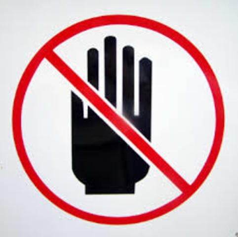 The government practices (almost) laissez-faire capitalism