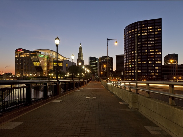 Suzanne Was born in Hartford, Connecticut