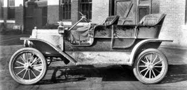 First Model T Ford was built