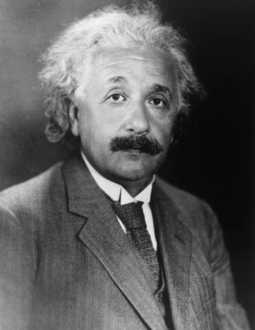 Albert Einstein publica 4 articulos