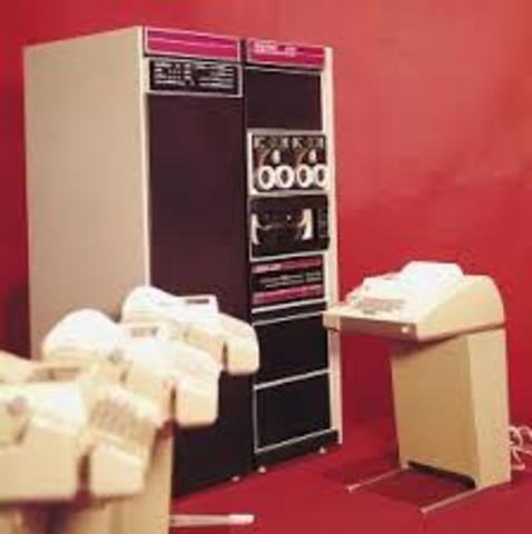 Ordenadores Tercera Generación PDP-11 1970