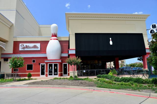 Bowling in Splitsville
