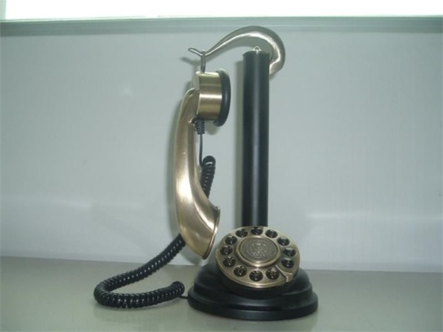 French telephone