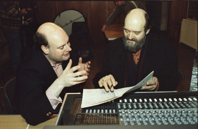 Alustas tööd Eesti raadios helirežissöörina