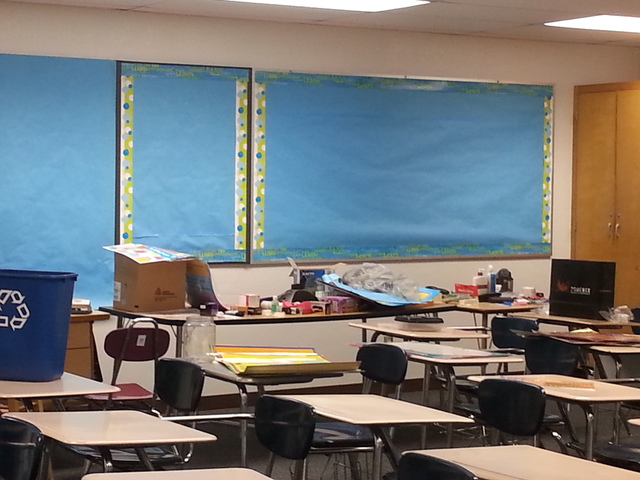 Decorating My Classroom at Kino