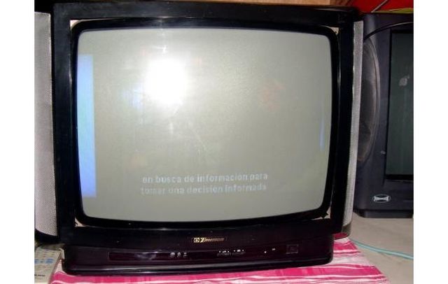 Televisor en color ( Madre)