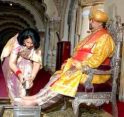 Humayun dies and his son Akbar becomes one of the greatest rulers of India