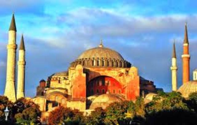 Surge la Universidad de Constantinopla