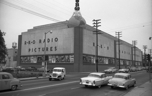 Primer contrato cinematográfico