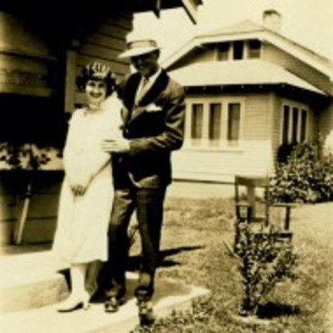 Se casa por primera vez.