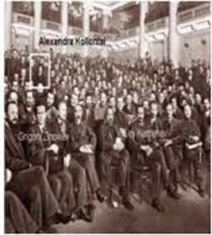 The Social Democratic Labor-Party splits into two groups