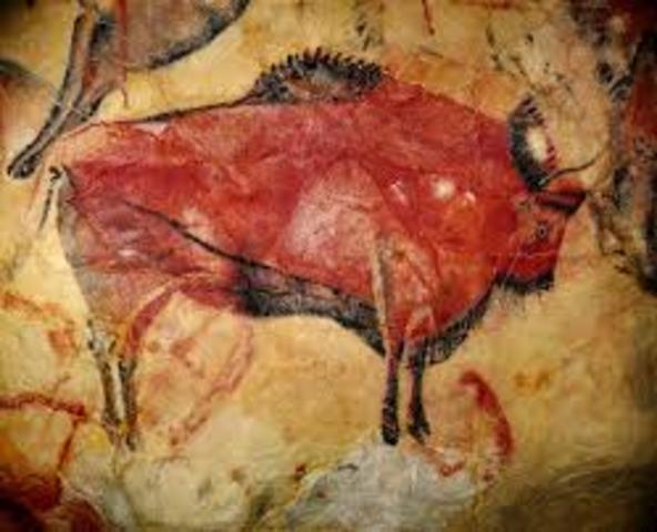 cavedrawings were made in 30000 b.c.
