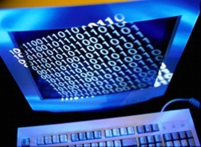 Период, связанный с началом использования искусственно создаваемых технических средств электро- и радиосвязи.