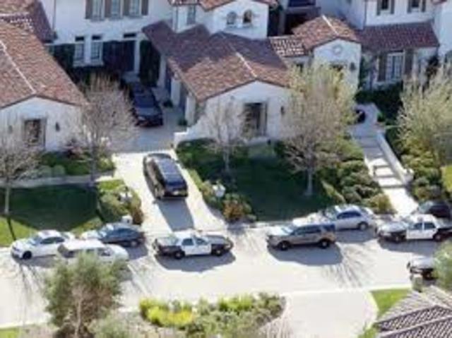 Bieber's house raided by L.A.cops