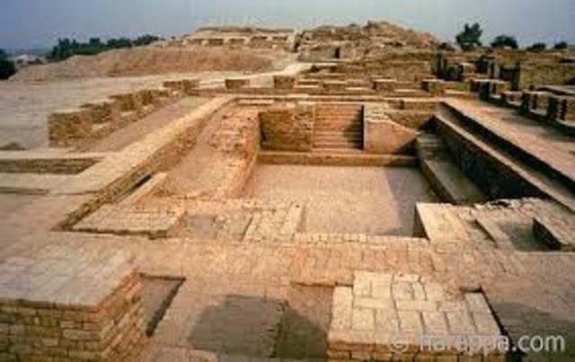 Mohenjo - Daro ( 2600 1900 B.C.E)