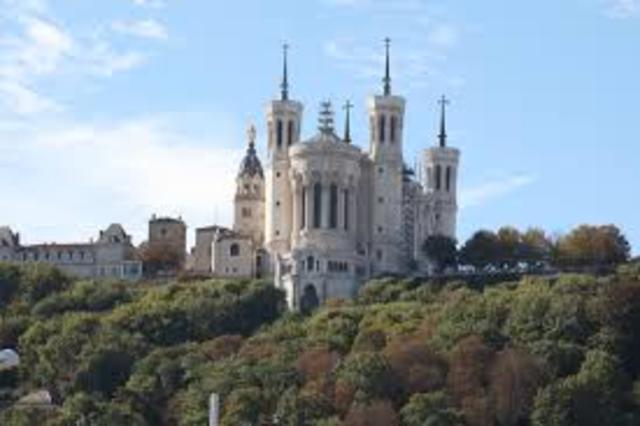 Day 4-Visit The La Basilique Notre Dame de Fourvière in Lyon, France