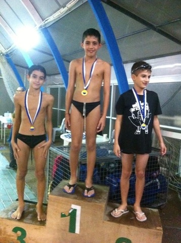 זכיתי במדליה מקום 1 בשחייה בתחרות ארצית