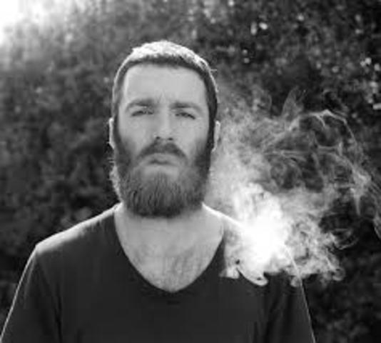 Nicholas James Murphy is born