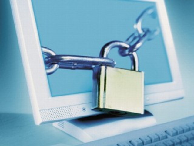 Этап, характеризующийся использованием естественно возникавших средств информационных коммуникаций