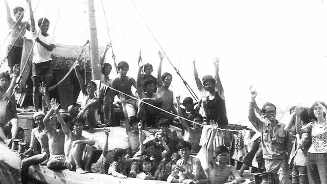 First Asylum Seekers Arrive