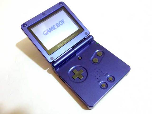 Me encontré mi primera consola portátil