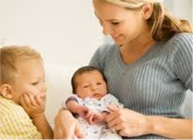 Edona the baby sitter