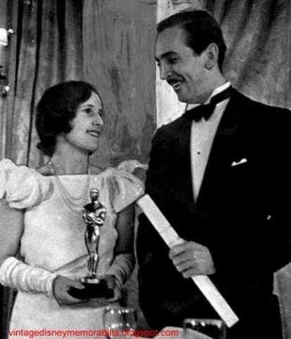 Walt marries Lillian