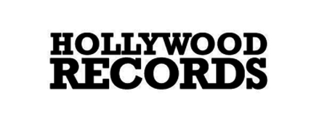 Firma amb Hollywood Records