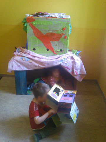 ΔΗΜΙΟΥΡΓΙΑ ΣΠΙΤΙΟΥ ΑΠΟ ΧΑΡΤΟΚΟΥΤΕΣ