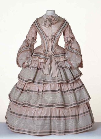 Types of dresses worn in 1858