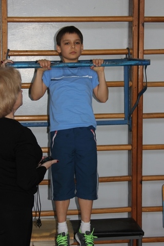 "Перші кроки"