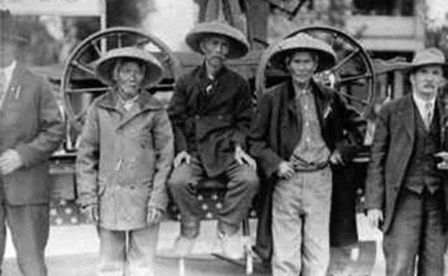 Chinese workers strike for better pay