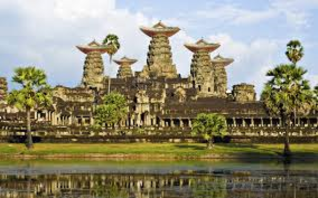 The first Khmer capital, Yasodharapura, is established