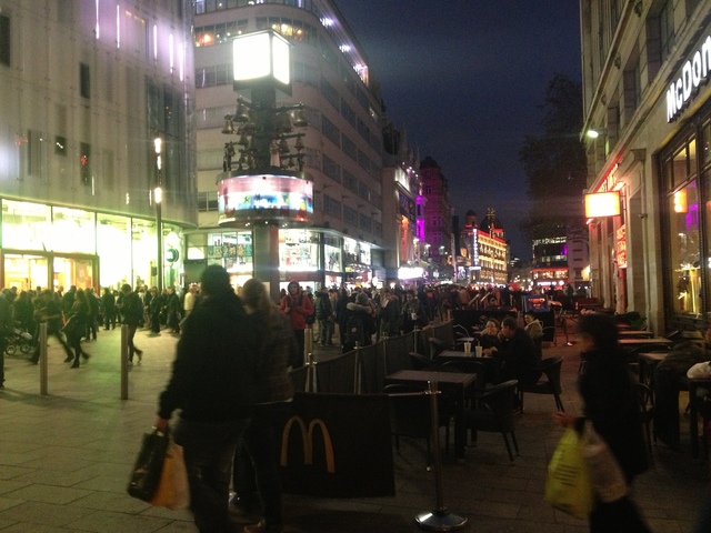 Filiming location: Leceister Square