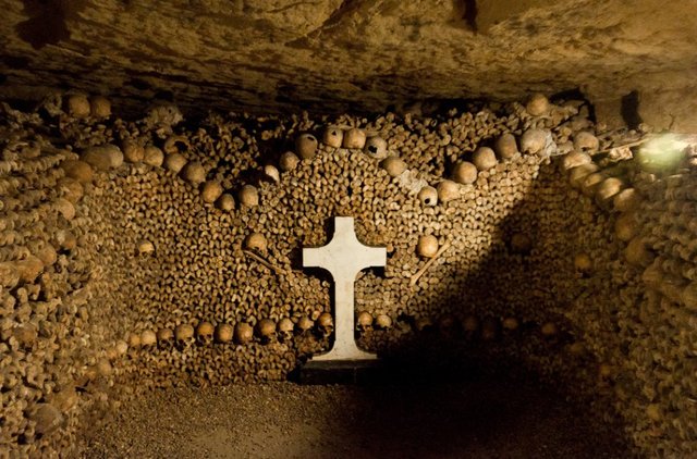 Day 13-Visit The Catacombs in Paris, France