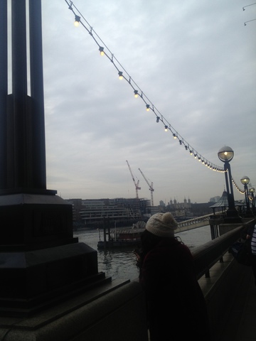 Filming location: London Bridge