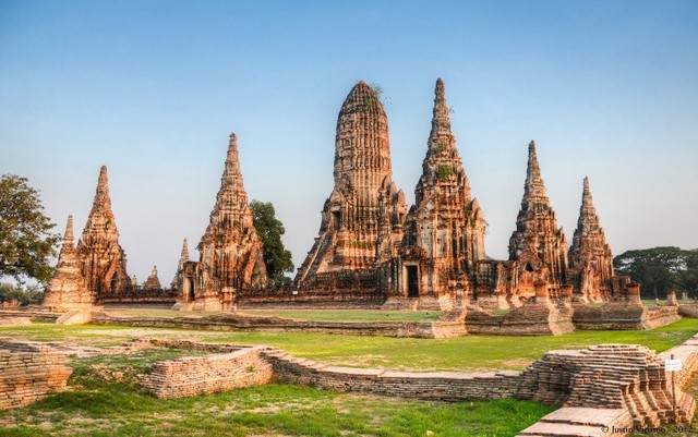 1431Ad	Angkor was abandoned because of further invasion by the Ayutthaya from Thailand.