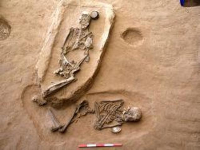 Earliest evidence of civilisations in Khmer area.