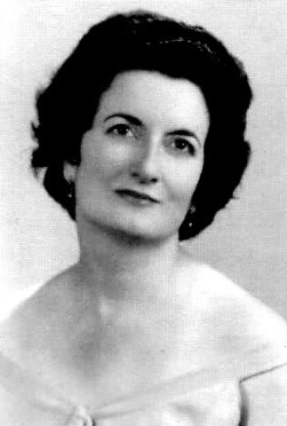 Licenciada em Filologia Românica