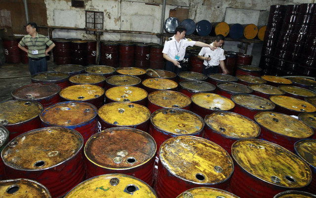 Investigation of gutter oil incident