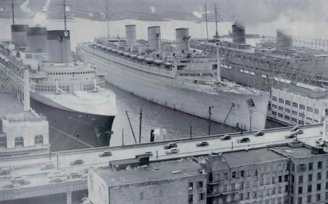 The Sinking of the HMS Curacoa by the RMS Queen Mary
