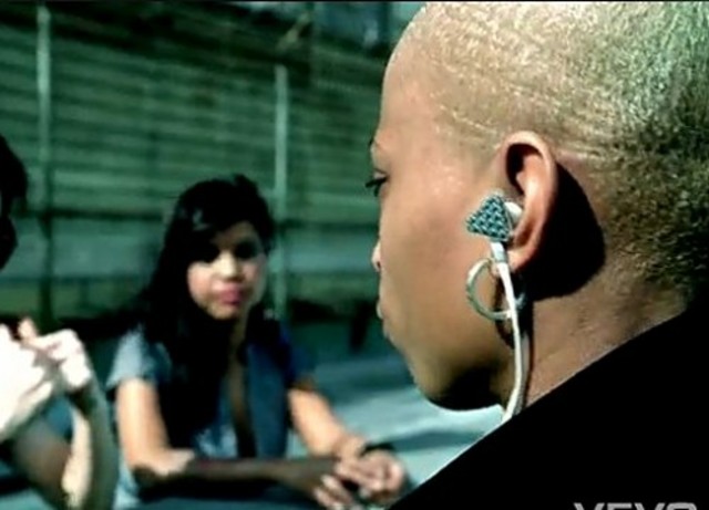 1:34 - Heartbeats earphones