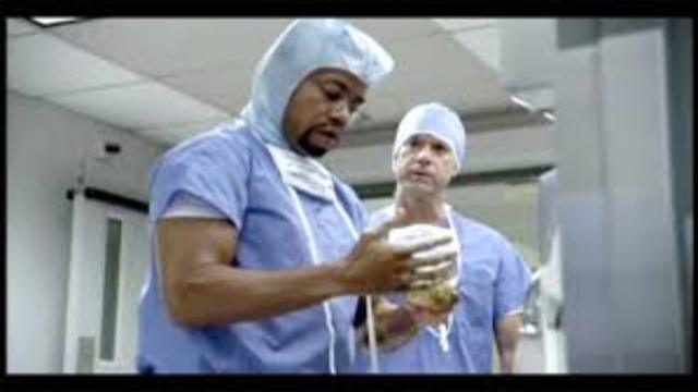 BEN ENTRA ATRABAJAR EN EL HOSPITAL JOHNS HOSPKINS