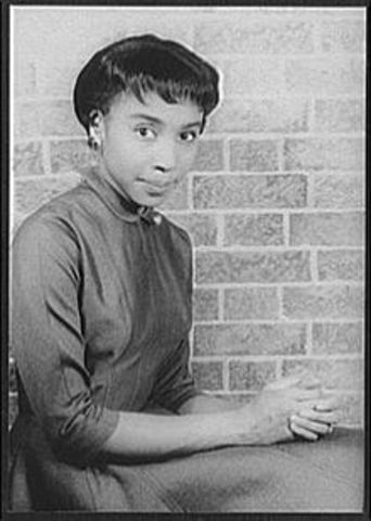 Diahann Carroll stars as the title role in Julia