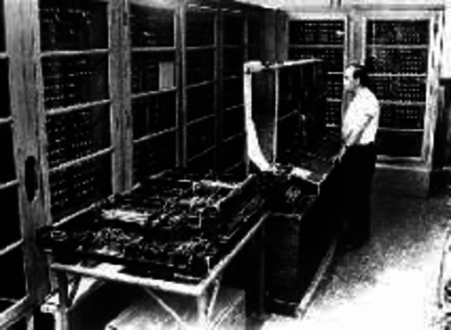 Konrad Zue completes and sells the Z4 becoming the first commercial computer