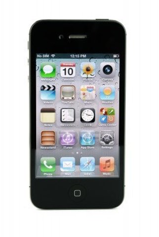 Apple introduces the iPhone 4